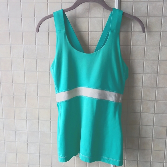 Lululemon athletic tank - Picture 1 of 5